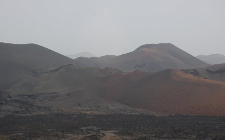 Volcanes por doquier en el parque del Timanfaya